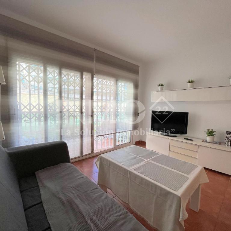 Planta baja reformada a pocos metros de la playa 152B - INMO22 - Two-Bedroom Apartment - 9