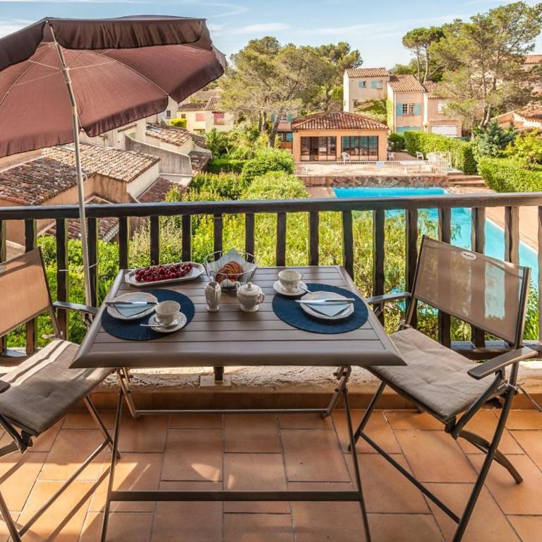 Geschmackvoll eingerichtetes Apartment Le Poisson bleu, 2 Terrassen, Pool, Meerblick, eigener Parkplatz by Riviera HomeLife - Appartamento con Vista Mare - 2