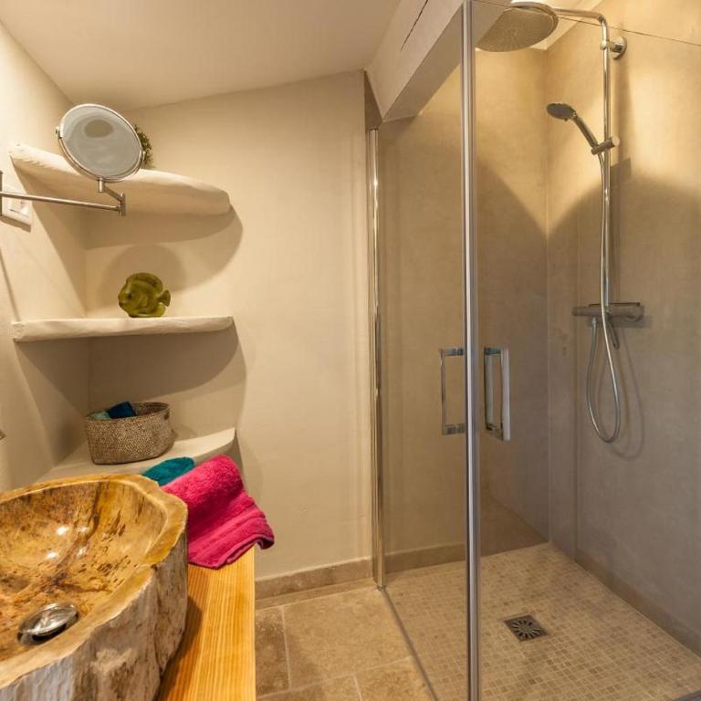 Geschmackvoll eingerichtetes Apartment Le Poisson bleu, 2 Terrassen, Pool, Meerblick, eigener Parkplatz by Riviera HomeLife - Appartamento con Vista Mare - 17