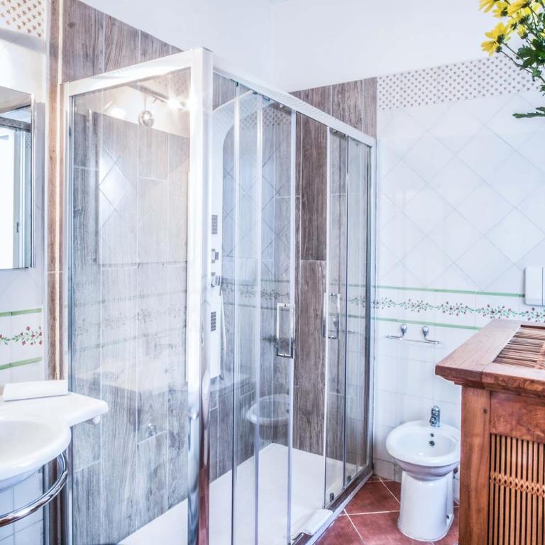 Amore Rentals - Maison Palazzo Correale - Appartamento con Balcone - 10
