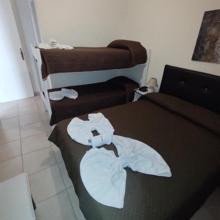 Hotel Kube - Economy Quadruple Room - 1