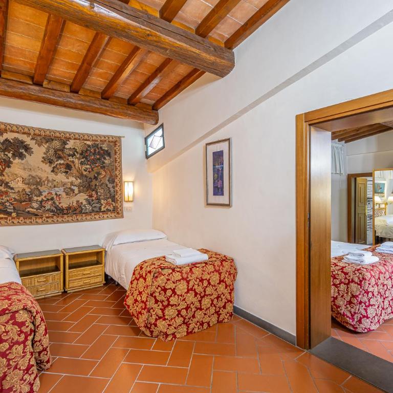 Hotel City - Family Suite - 4