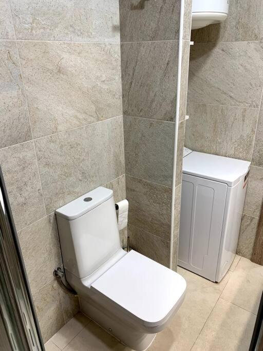A 5 min de la playa con PISCINA Ideal parejas Relax total ''Bouquet Dream La Pineda'' - One-Bedroom Apartment - 10
