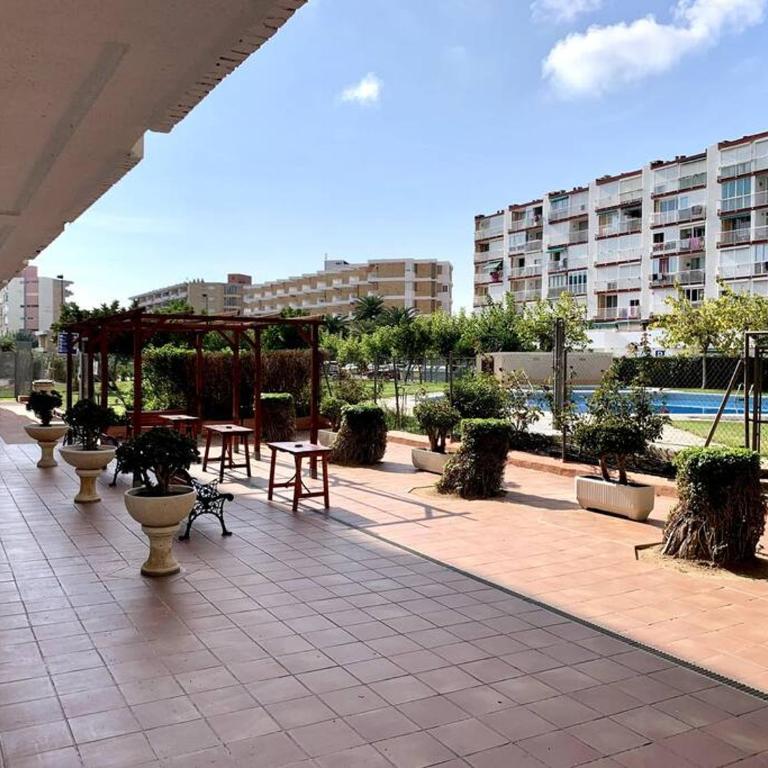 A 5 min de la playa con PISCINA Ideal parejas Relax total ''Bouquet Dream La Pineda'' - One-Bedroom Apartment - 15