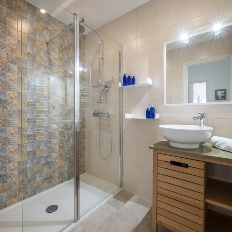 Le Méditerranée - Charmant 3 pièces au coeur du centre ville de Menton AC - Appartamento con 2 Camere da Letto - 30