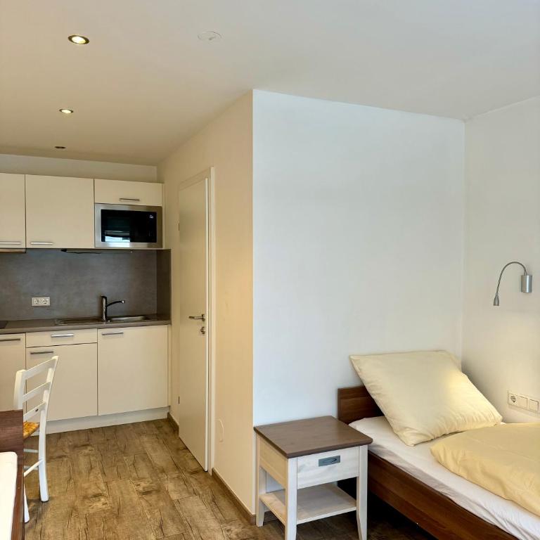 SKILL Mountain Lodge - Ski und Bike Hostel im Sommer mit JOKER CARD - Studio-Apartment - 15
