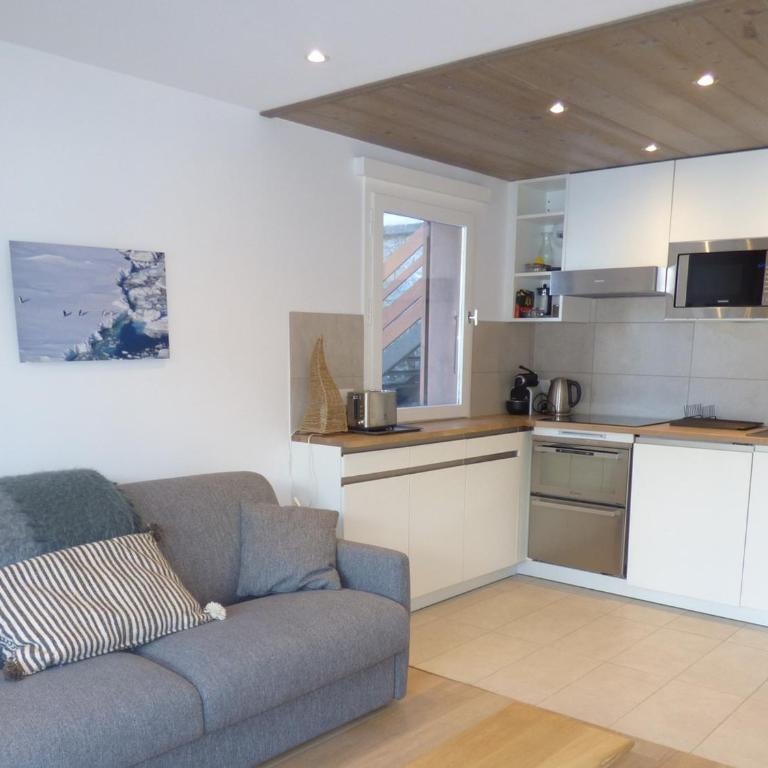 Bel appartement 2 pièces centre Méribel avec balcon, proche pistes, WIFI, animaux admis - FR-1-411-872 - Apartment - 16