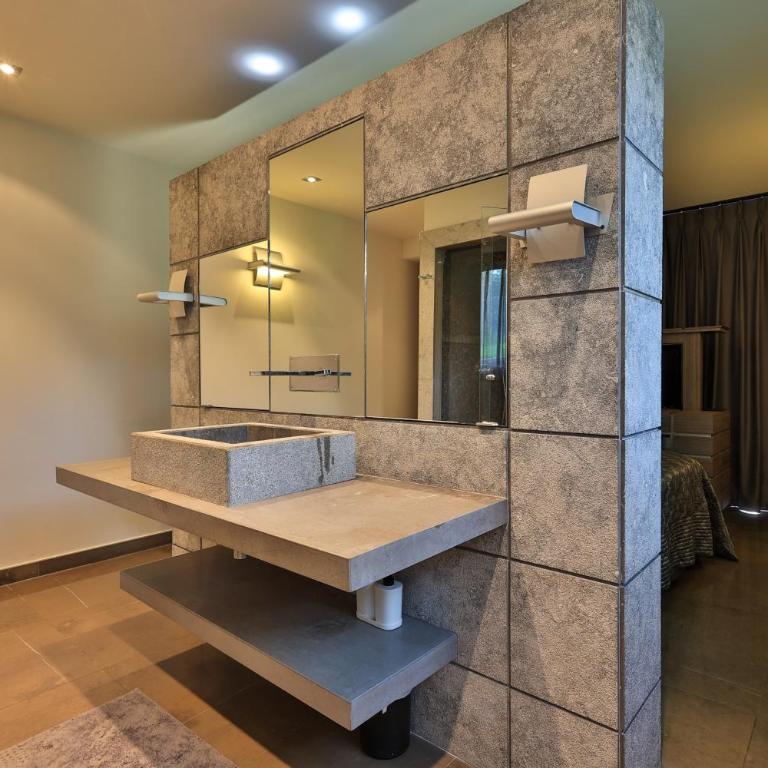 Luxus Villa Corallina - direkt am Meer mit Pool und Jacuzzi by Riviera HomeLife - Casa - 15