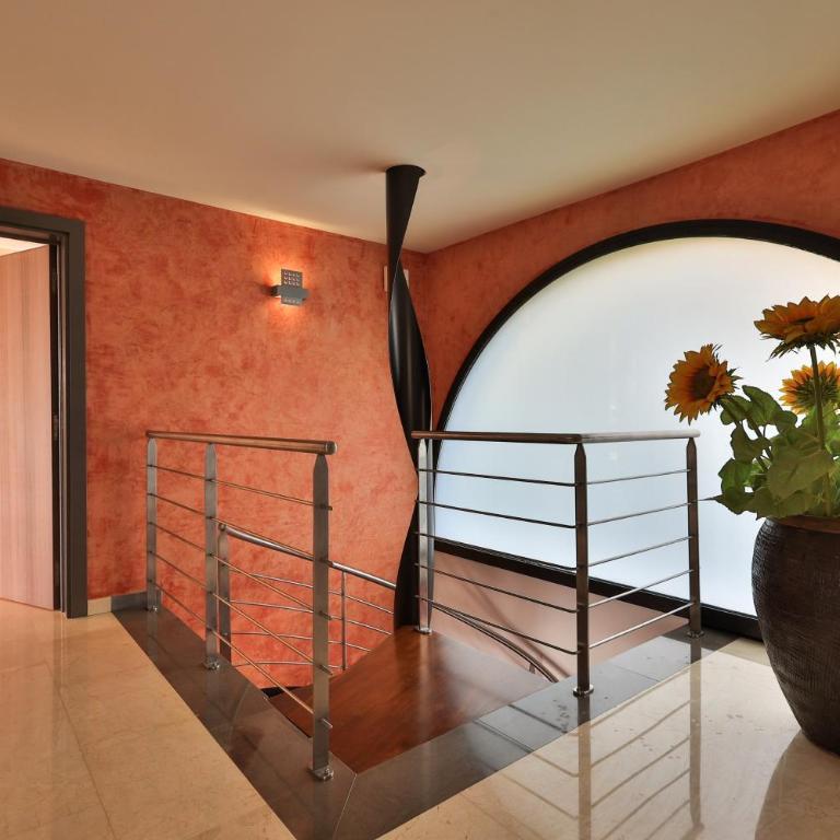 Luxus Villa Corallina - direkt am Meer mit Pool und Jacuzzi by Riviera HomeLife - Casa - 17