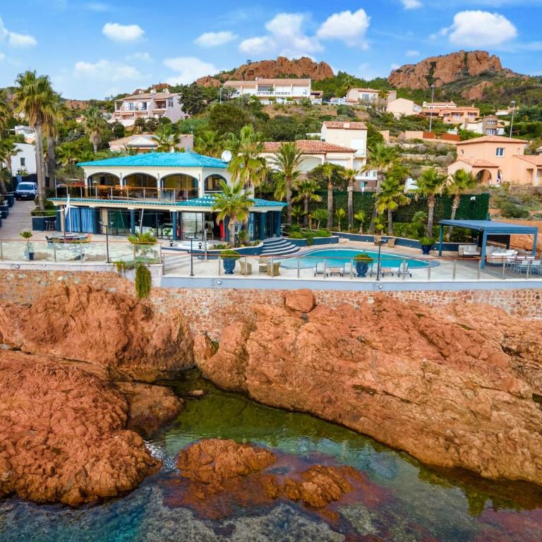 Luxus Villa Corallina - direkt am Meer mit Pool und Jacuzzi by Riviera HomeLife - Casa - 34