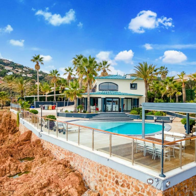 Luxus Villa Corallina - direkt am Meer mit Pool und Jacuzzi by Riviera HomeLife - Casa - 35