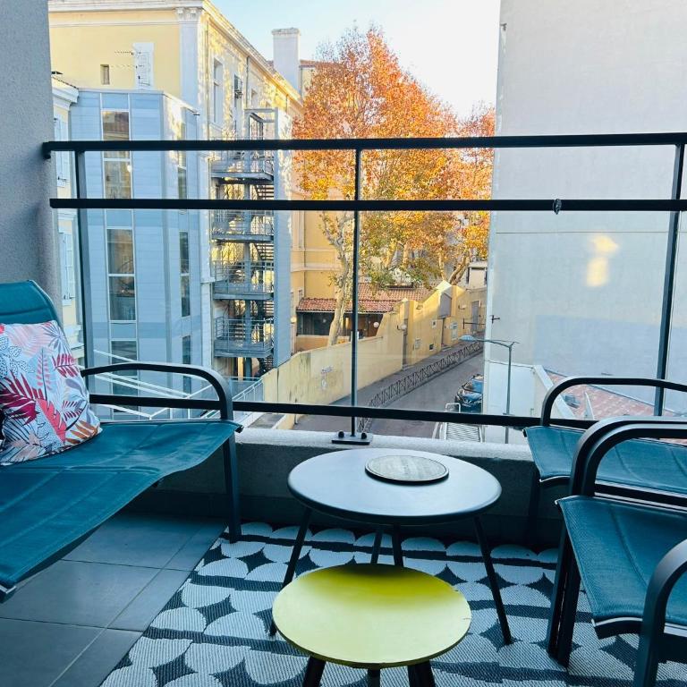 Le 13OR - Appartement de charme en plein centre ville avec parking et jolie terrasse - Panier Joliette Vieux Port - Appartement 2 Chambres - 23