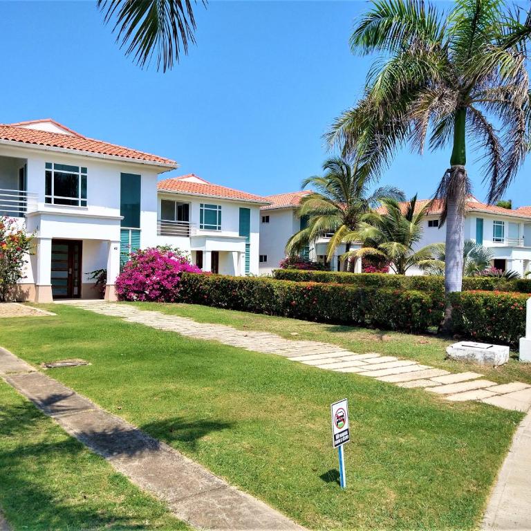 Villa en la playa Cartagena 7 - Five-Bedroom House - 5