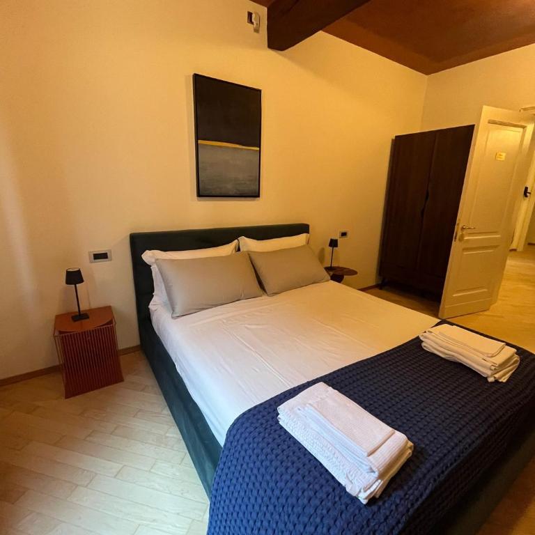 Casa Nina Bologna Centro - Camera Matrimoniale con Bagno Privato - 11