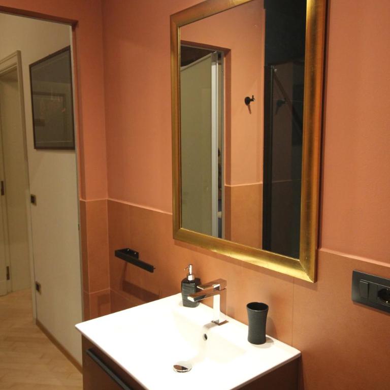 Casa Nina Bologna Centro - Camera Matrimoniale con Bagno Privato - 16