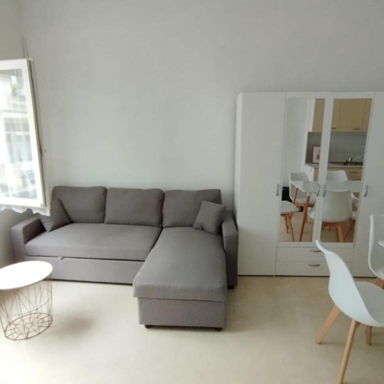 ++++ CENTRAL charmant 70m2 avec balcon, mer à 200 m et rue piétonne à 300 m ++++ - Two-Bedroom Apartment - 2