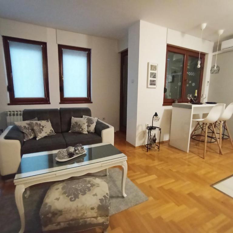 All White - Apartman sa 1 Spavaćom Sobom - 4