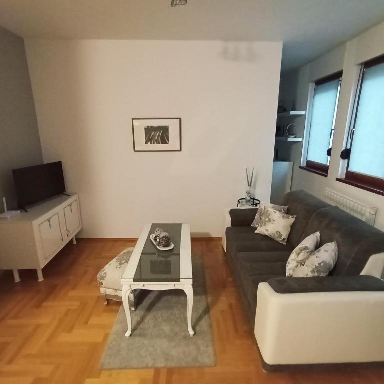 All White - Apartman sa 1 Spavaćom Sobom - 3