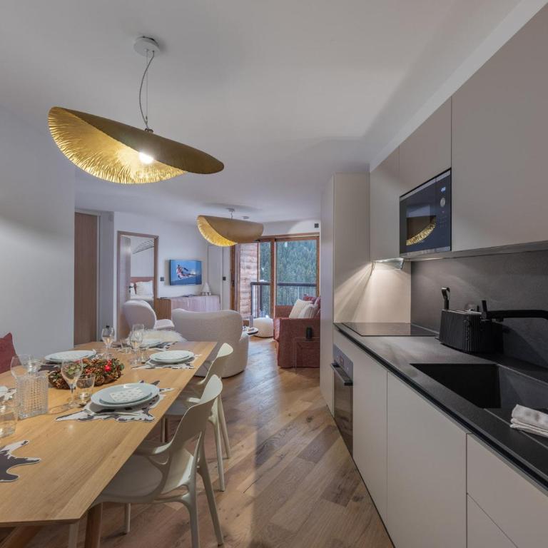 Appartement moderne proche des pistes avec parking à Courchevel - FR-1-563-140 - Appartement - 9