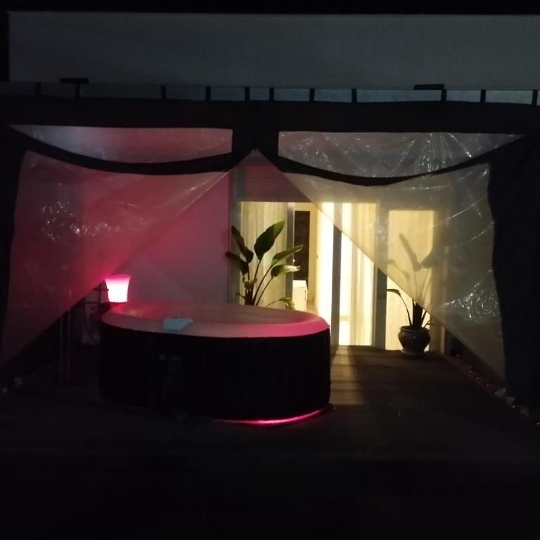 ÁTICO RILQUE, Apartamentos Independientes con Jacuzzi Privado y Terraza en Ronda - Apartamento Deluxe - 65