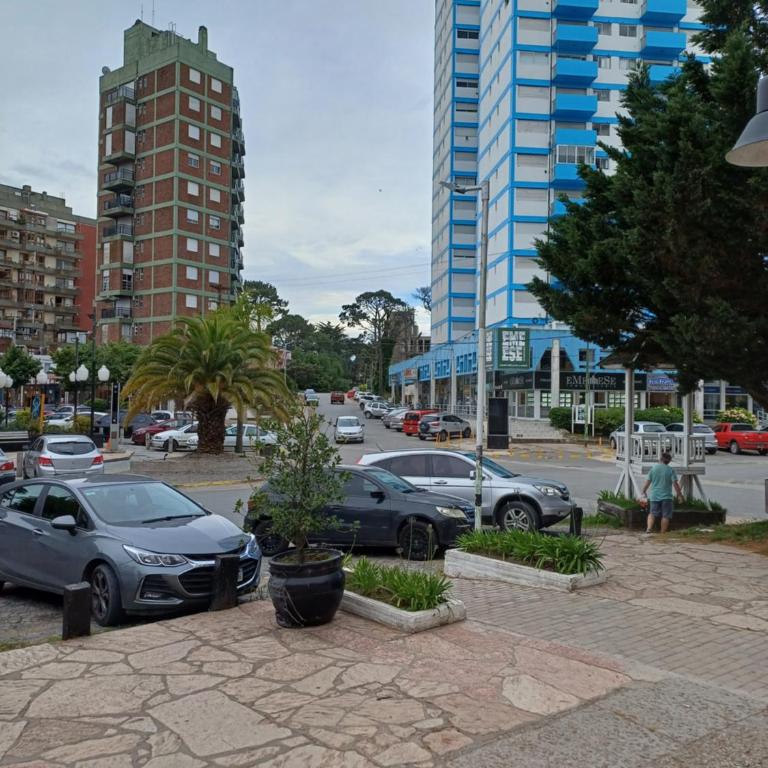 Departamento pinamar centro - Two-Bedroom Apartment - 2