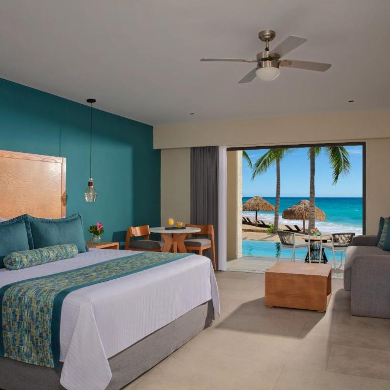 Dreams Cozumel Cape Resort & Spa - Suite Junior Preferred Club con acceso directo a la playa y cama extragrande - 3