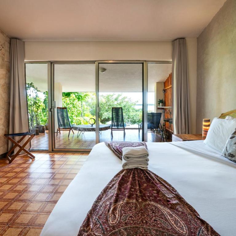 Yayum Bacalar - Habitación con cama extragrande y vistas al lago - 5
