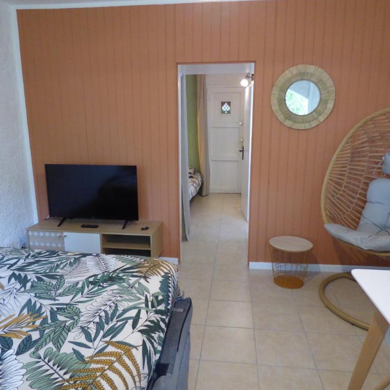 Le Summer, à 2 min de la plage à pied - Appartement - Rez-de-Chaussée - 18