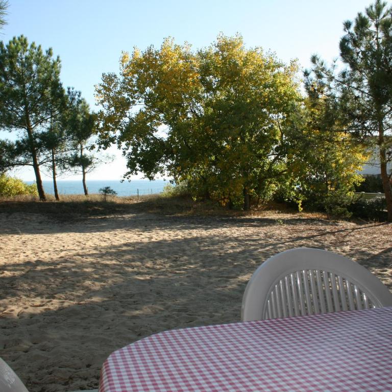 Villa spacieuse avec terrasse en bord de mer et animaux acceptés - FR-1-22-249 - Maison de Vacances (8 Adultes) - 21