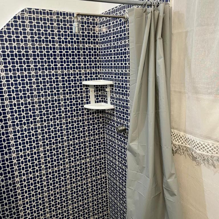 Céntrico Aparta Hotel, #3 Privado, ideal familias o trabajo - Habitación Familiar con baño privado - 5