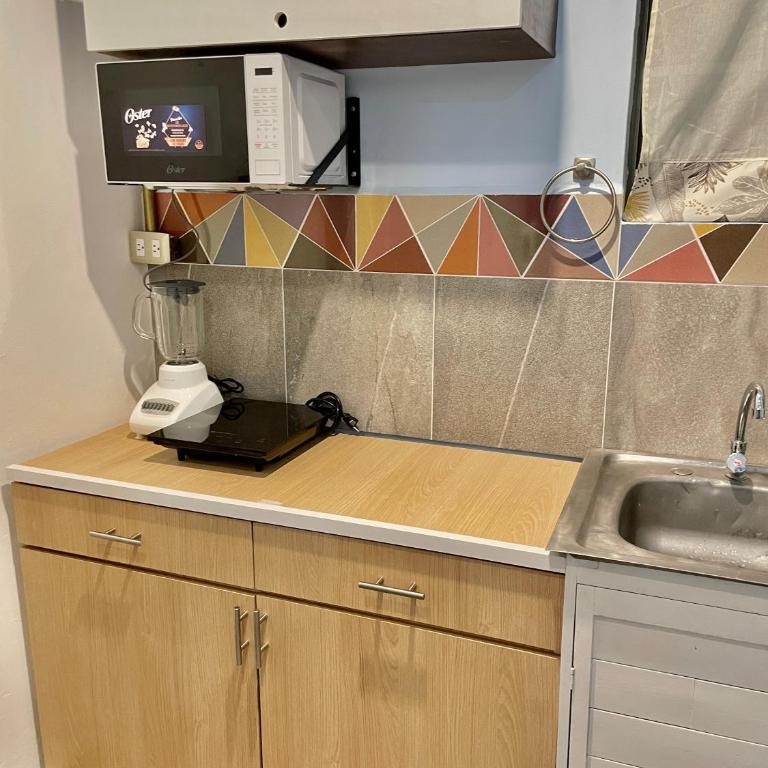 Céntrico Aparta Hotel, #3 Privado, ideal familias o trabajo - Habitación Familiar con baño privado - 19