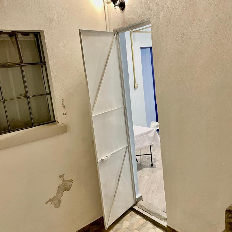 Céntrico Aparta Hotel, #3 Privado, ideal familias o trabajo - Habitación Familiar con baño privado - 30