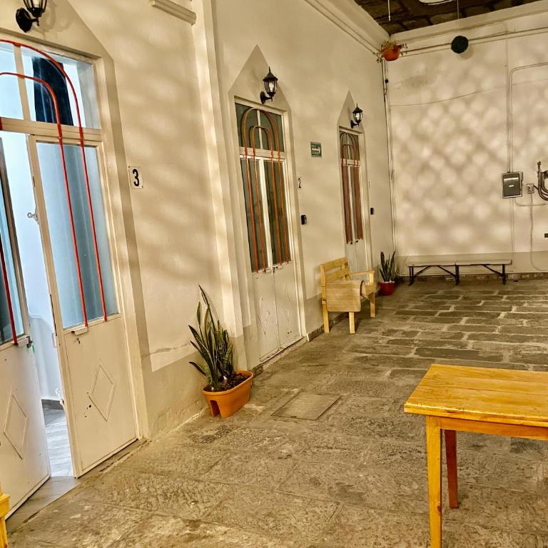 Céntrico Aparta Hotel, #3 Privado, ideal familias o trabajo - Habitación Familiar con baño privado - 42