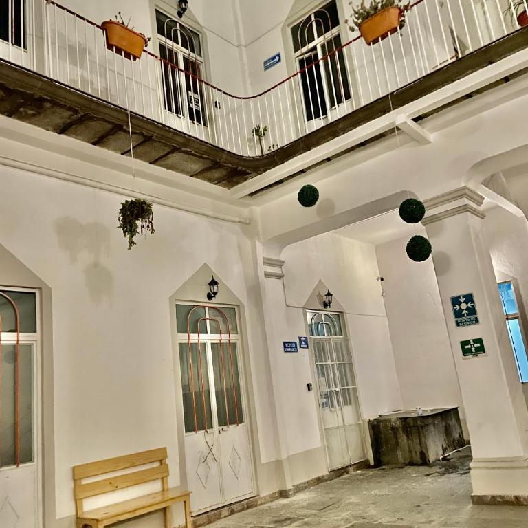 Céntrico Aparta Hotel, #3 Privado, ideal familias o trabajo - Habitación Familiar con baño privado - 44
