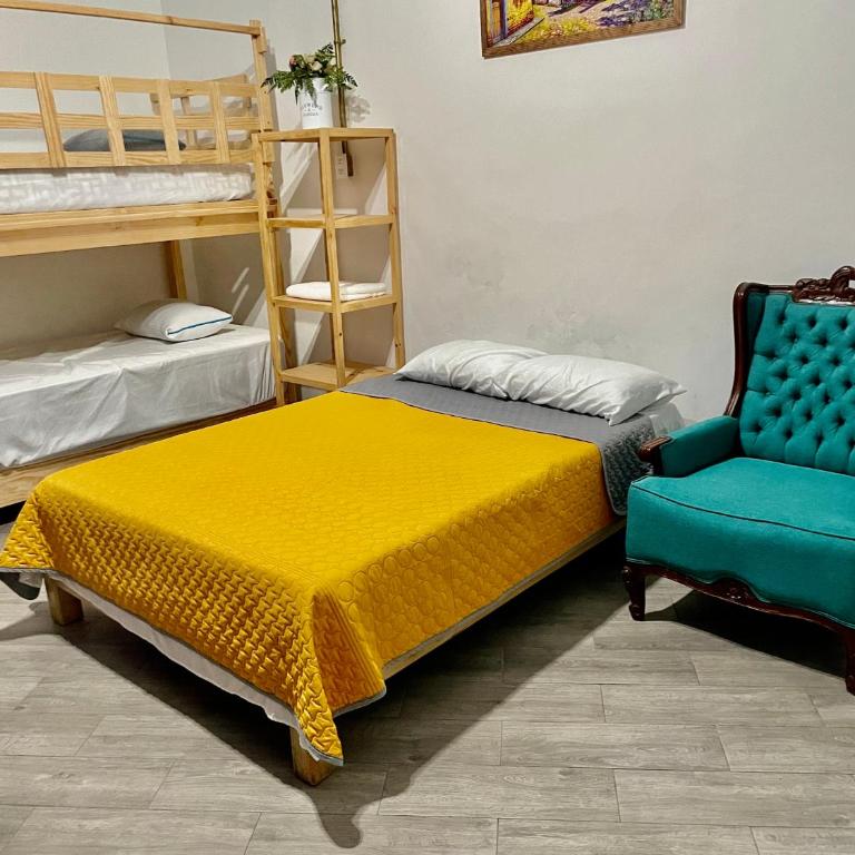 Céntrico Aparta Hotel, #3 Privado, ideal familias o trabajo - Habitación Familiar con baño privado - 64