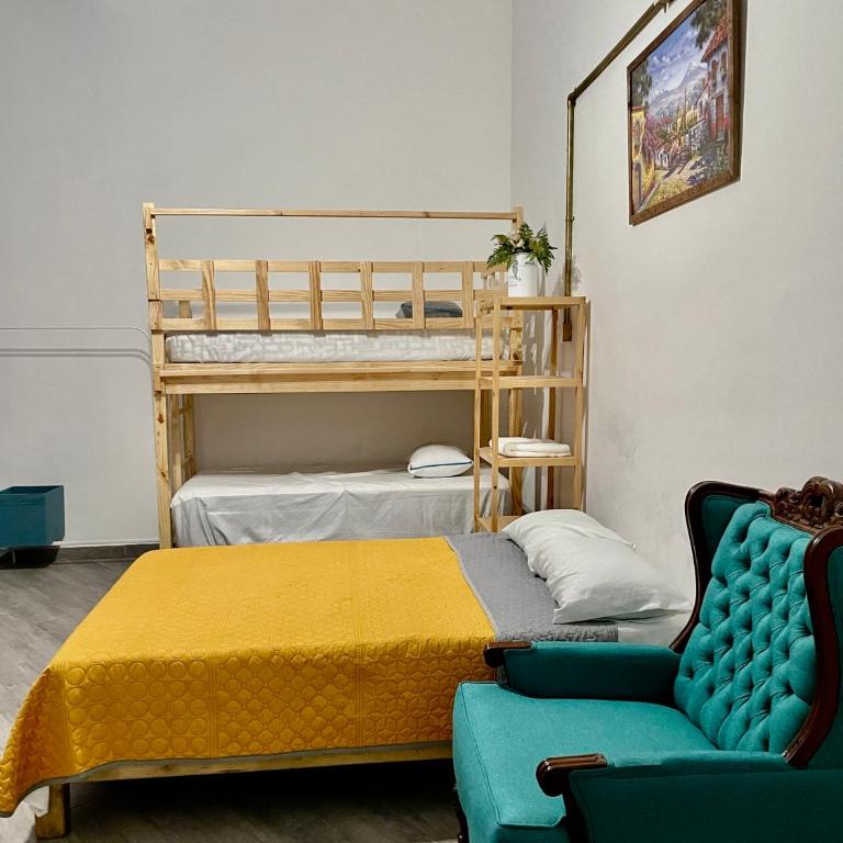 Céntrico Aparta Hotel, #3 Privado, ideal familias o trabajo - Habitación Familiar con baño privado - 76