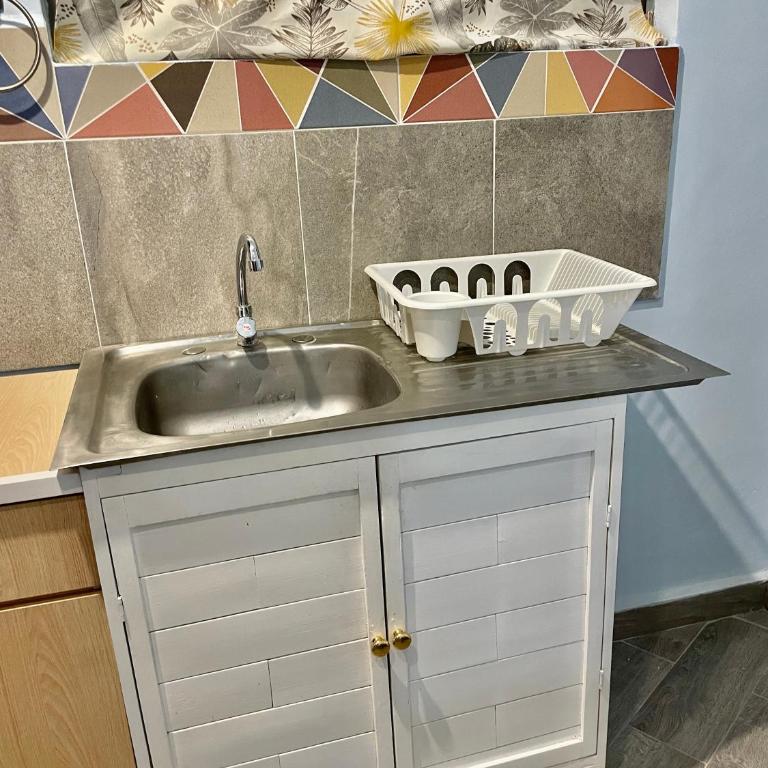 Céntrico Aparta Hotel, #3 Privado, ideal familias o trabajo - Habitación Familiar con baño privado - 85