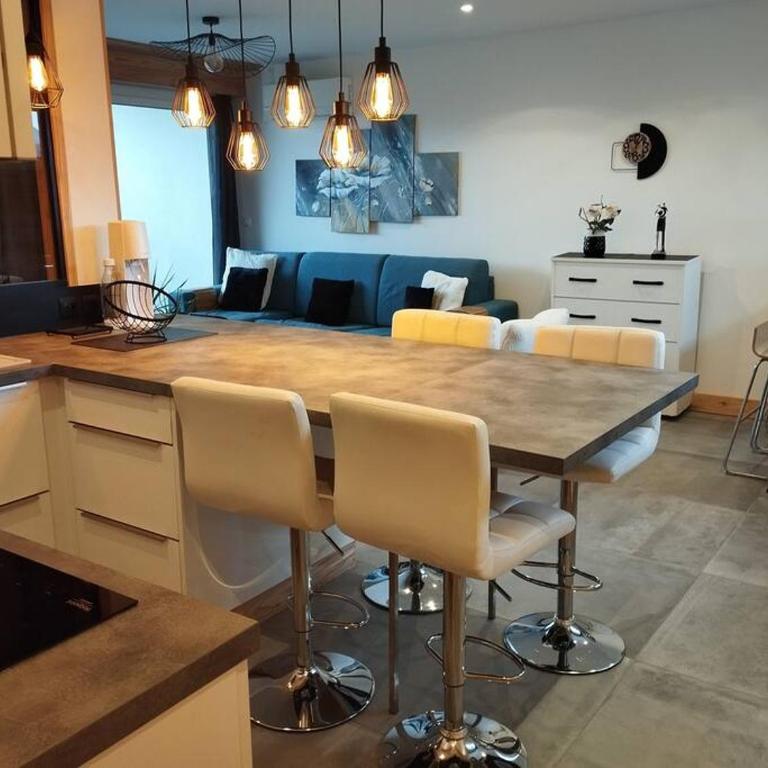 Magnifique Apt à deux pas du lac et près du centre - One-Bedroom Apartment - 1