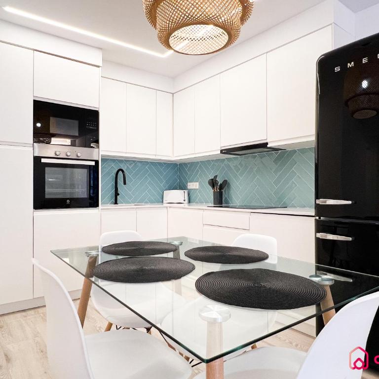 La Promenade - Two-Bedroom Apartment - 3