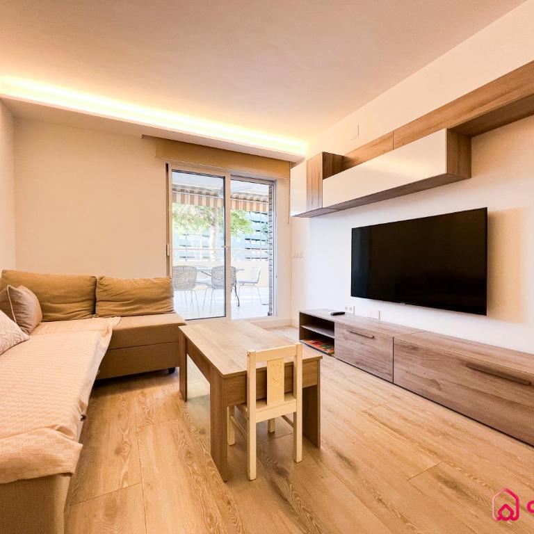 La Promenade - Two-Bedroom Apartment - 7