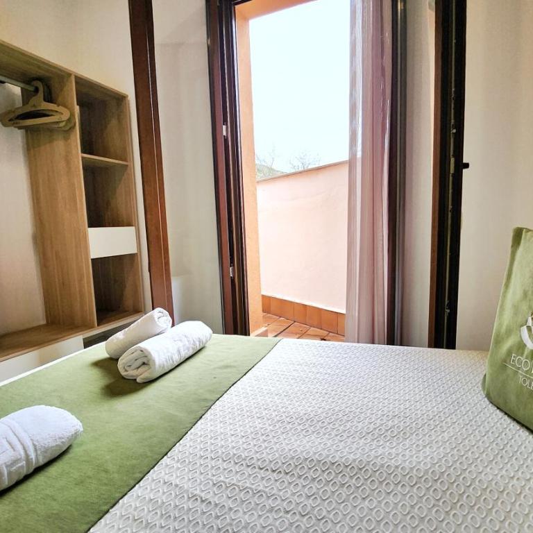Eco Hotel Toledo - Habitación Triple con baño privado - 8