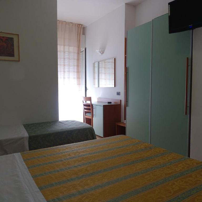 Hotel Royal - Camera Tripla - 2