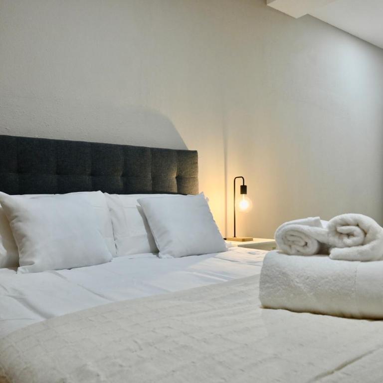 For You Rentals Acogedor Apartamento TEMPORAL de 1 Dormitorio y Salón, a Pasos de Gran Vía DIN133D - One-Bedroom Apartment - 15