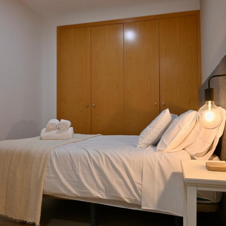 For You Rentals Acogedor Apartamento TEMPORAL de 1 Dormitorio y Salón, a Pasos de Gran Vía DIN133D - One-Bedroom Apartment - 27