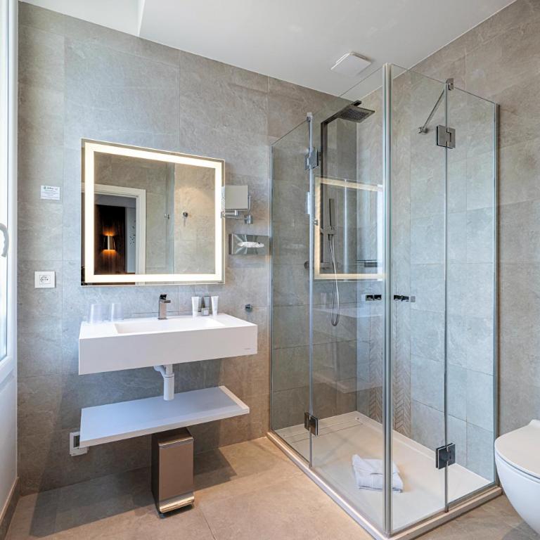 Hôtel Apollinaire Nice - Chambre Lits Jumeaux Supérieure - Non-Fumeurs - 4