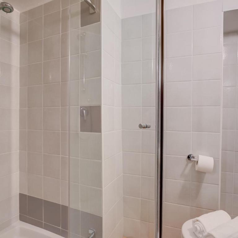 Casa Alpino - Appartamento Superior con 2 Camere da Letto e Balcone - 11
