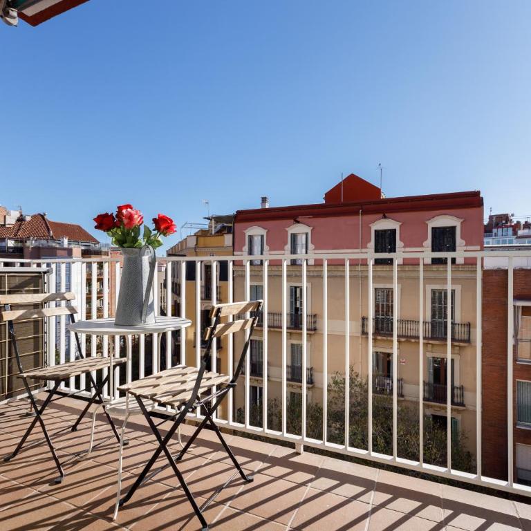 Mercat Sant Antoni 4 - Three-Bedroom Apartment - 5