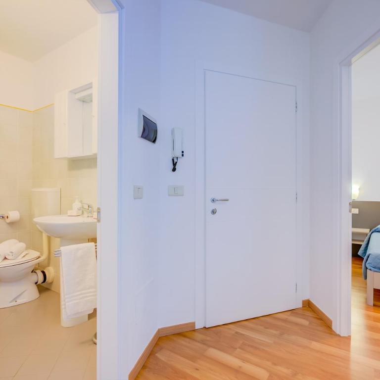 Casa Alpino - One Bedroom Apartment with Balcony 3 - 11