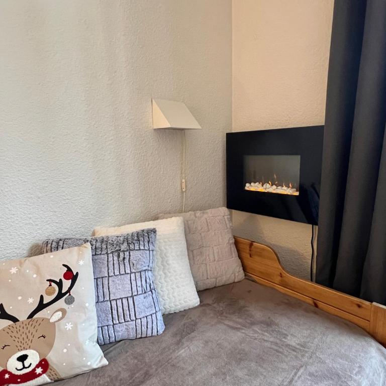 Le Balme Studio WiFi/Parking/Balcony - Studio-Apartment - 5