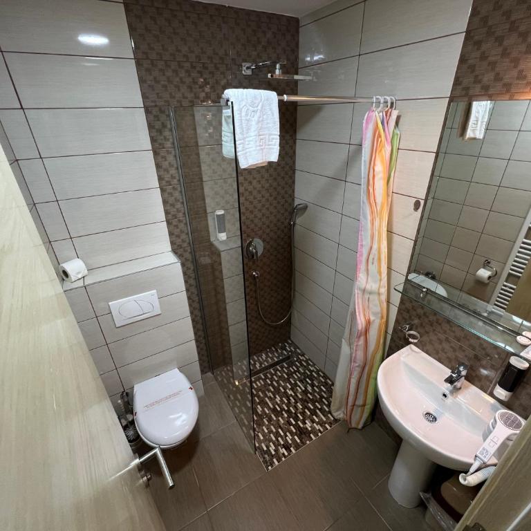 Hotel Nacional Free Parking - Deluks Dvokrevetna Soba sa Zasebnim Krevetima - 7